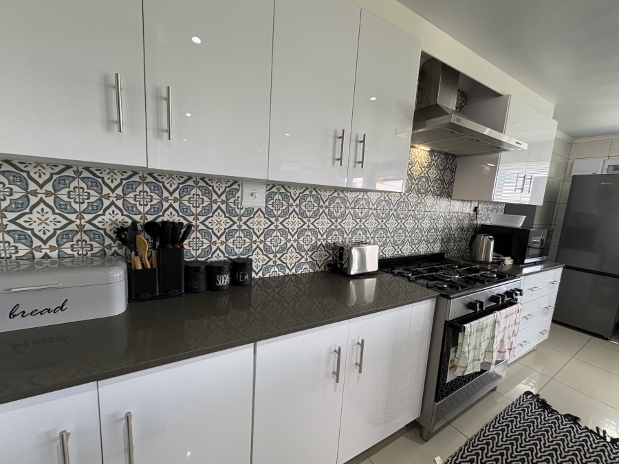 4 Bedroom Property for Sale in Darling Western Cape